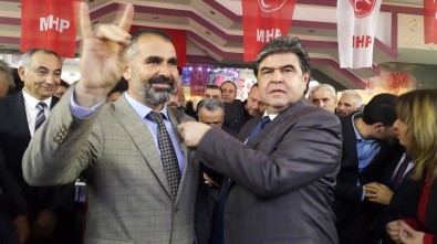İYİ Parti'den 15 Yönetici MHP'ye Geçti