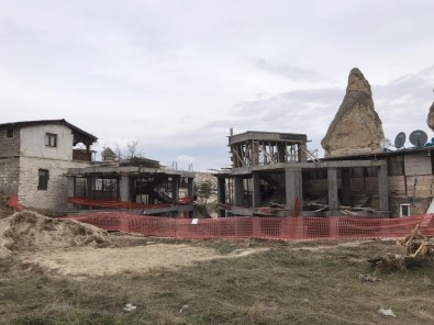 Kapadokya'da O Otel İnşaatı Yıkılıyor