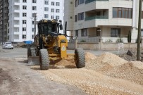 KALDIRIM TAŞI - Karaköprü'de Bir Yılda 60 Kilometre Yeni Yol Yapıldı