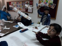 TÜRK HAVA KURUMU - Minik Ellerden Model Uçak