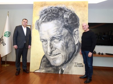 Ressam Başar'dan Taşdelen'e Anlamlı Hediye