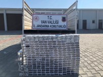 Van'da 2 Bin 500 Paket Kaçak Sigara Ele Geçirildi