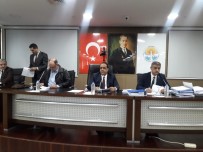 BELEDIYE OTOBÜSÜ - Adana'da 8 Mart'ta Belediye Otobüsü Ve Metro Kadın Ve Çocuklara Ücretsiz