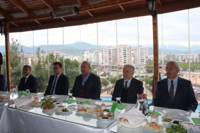 Bakan Çavuşoğlu Açıklaması 'Çiftçilerin Yükünü Azaltmak İçin Çalışmalar Yapıyoruz'