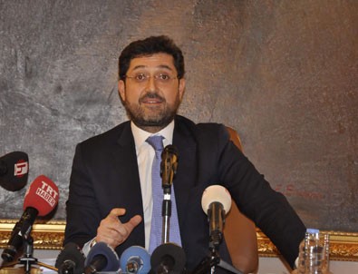 Beşiktaş eski Belediye Başkanı Murat Hazinedar CHP'den istifa etti
