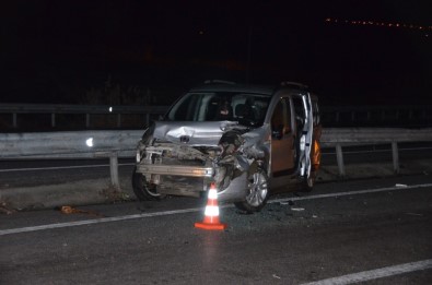Kaza Yapan Araca Başka Otomobil Çarptı Açıklaması 6 Yaralı