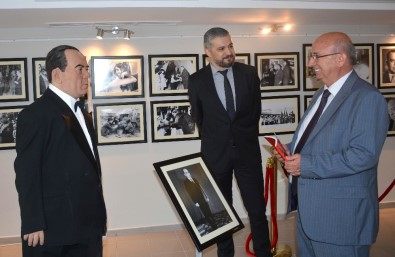 Kıbrıs Milli Eğitim Ve Kültür Bakanı Özyiğit'ten Sergi Ziyareti