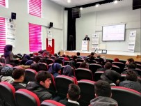 Yakutiye Proje İmam Hatip Lisesi, Uzundere'de Konferans Düzenledi Haberi