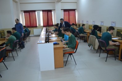 Okulda Ahşap Oyuncak İmal Ediyorlar