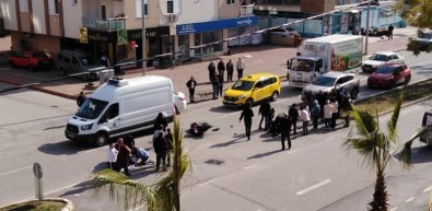 Antalya'da Motosiklet Kazası İki Genci Hayattan Kopardı
