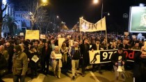 Karadağ Ve Sırbistan'da Hükümet Karşıtı Protesto