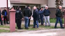 RESMİ TÖREN - Sakarya'da polis memuru evinde ölü bulundu