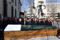 KOCAELİ VALİSİ - Bakan Turhan, Emekli Tarih Öğretmenin Cenaze Törenine Katıldı
