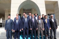 UĞUR İBRAHIM ALTAY - Başkan Altay Ve İlçe Belediye Başkan Adayları Adaylık Başvurusunu Yaptı