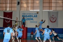 TÜRKIYE VOLEYBOL FEDERASYONU - Palandöken Belediyespor, Sorgun Belediyespor Engelini Aştı