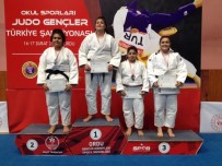 TÜRK BİRLİĞİ - Salihlili Judocu Türkiye Şampiyonu Oldu