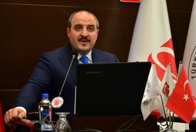 Bakan Varank Adana'da İş Dünyasıyla Buluştu