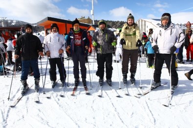 Türkmenistan Heyeti, Sarıkamış Kayak Merkezi'ni İnceledi