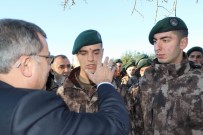 DİYARBAKIR EMNİYET MÜDÜRÜ - Diyarbakır'da Özel Harekat Polisleri, Kurban Kanlarını Alınlarına Sürüp Göreve Çıktı