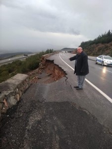 Nurdağı'nda Karayolu Çöktü