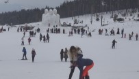 GÜNEŞLI - Sömestr Tatilinin Son Haftasında Sarıkamış Cıbıltepe Kayak Merkezine Yabancı İlgisi