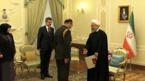 İRAN CUMHURBAŞKANı - Tahran Büyükelçisi Örs Ruhani'ye Güven Mektubunu Sundu