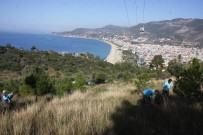 TELEFERİK HATTI - Alanya Kalesi'nde Badem Fidanı Dikimine Başladı