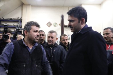 Bakan Kurum, Gaziantep'te Oto Sanayi Esnafını Ziyaret Etti