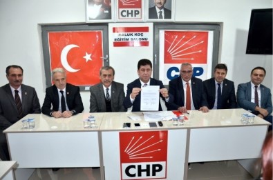 Bilecik'te CHP'nin Adayı Rakiplerini Listeye Yazmadı