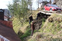 Heyelanlı Bölgede Korku İçinde Yaşıyorlar