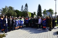 ZÜBEYDE HANıM - Temizlik Görevlisine Kadınlardan Destek