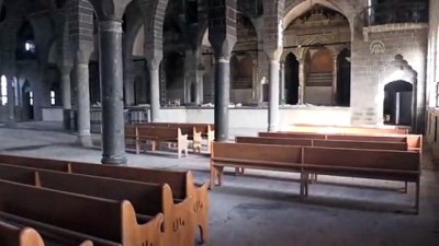 Teröristlerin Tahrip Ettiği Cemaat Kiliselerini Devlet Restore Ediyor