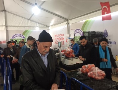 Zeytinburnu'nda 15 Günde 40 Ton Patates Satıldı