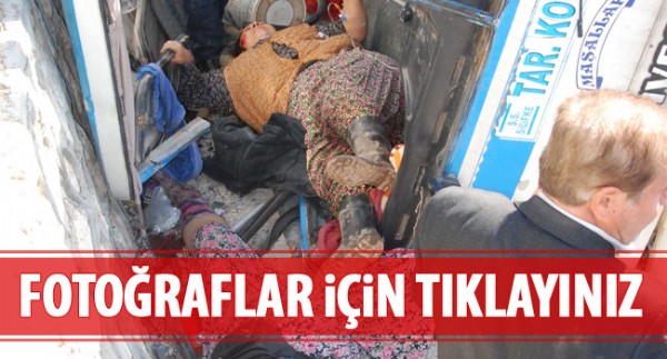 Tarım işçilerini taşıyan minibüs devrildi
