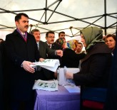 EMINE ERDOĞAN - Bakan Kurum, Bez Çanta Dağıttı