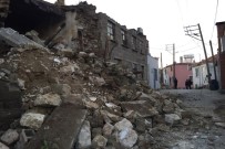 BAHARLAR - Depremin Bilançosu Gün Ağarınca Gözler Önüne Serildi