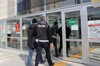 RUHSATSIZ SİLAH - Elazığ'da Silah Kaçakçılığı Operasyonu Açıklaması 2 Şüpheli Adliyeye Sevk Edildi