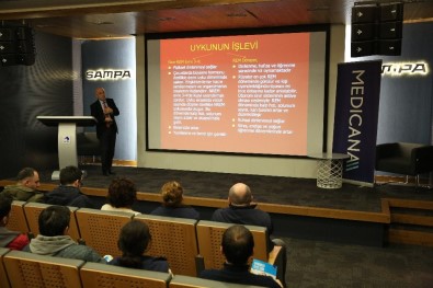 Erkeklerin Yüzde 60'I, Kadınların İse Yüzde 49'U Horluyor