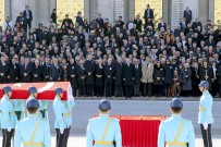 FIKRET ÜNLÜ - Eski Devlet Bakanı Ünlü İçin TBMM'de Tören Düzenlendi