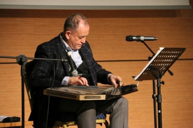 Kanun Sanatçısı Aydoğdu, NEVÜ'de Konser Verdi