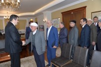 OKAY MEMIŞ - Karaçoban'ın Kanaat Önderlerinden Vali Memiş'e Ziyaret