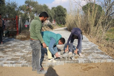 Nazilli Belediyesi Arslanlı'da Yol Çalışmalarına Devam Ediyor