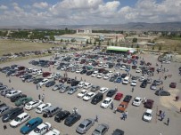 OTO PAZARI - Tepebaşı'nın Oto Pazarına İlgili Sürüyor