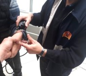 ENGELLİ VATANDAŞ - Engelli Vatandaşı Kelepçeden İtfaiye Ekipleri Kurtardı