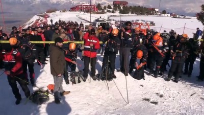 Ergan Dağı'nda Gerçeğini Aratmayan Çığ Tatbikatı