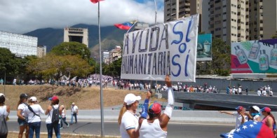 Brezilya'dan Gelen İnsan Yardım Venezuela'ya Girdi