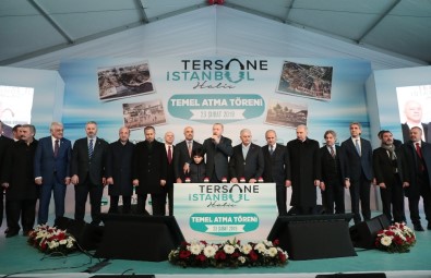 Cumhurbaşkanı Erdoğan Açıklaması 'İsteseler De İstemeseler De AKM Temelini Attık, Şimdi Buranın Temelini Atıyoruz'