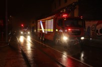 ALSANCAK - İzmir'de Korkutan Yangın