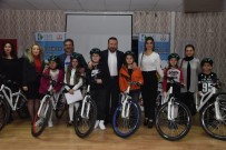 NEVZAT DOĞAN - İzmit'te Öğrenciler Bisikletlerine Kavuştu