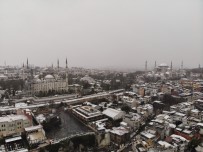 SULTANAHMET CAMII - Tarihi Yarımadanın Kar Manzarası Havadan Görüntülendi